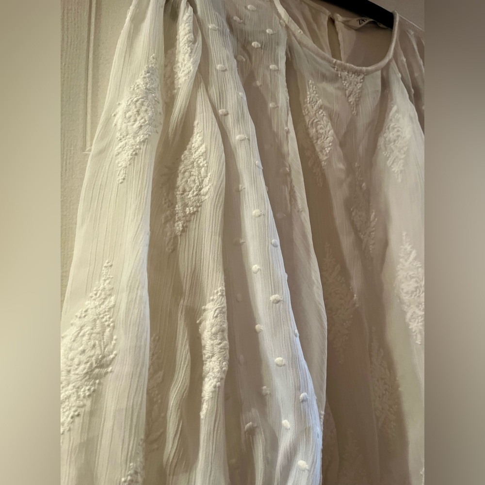 Zara white Blouse with Embroidered Details - Picture 5 of 8